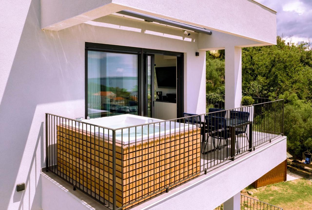 Panorama Suite Dora With Jacuzzi Palit Eksteriør billede